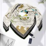 روسری ابریشم ژاکارد مدلینا 749 کرم