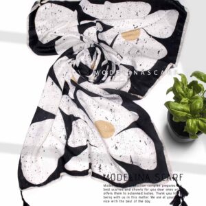 شال نخی منگوله دار مدلینا M3