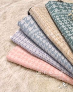 شال موهر پیچازی پم پم دار