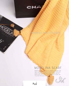 شال پلیسه مربعی پم پم دار زرد