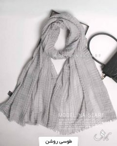 شال پلیسه مربعی بهاره طوسی روشن