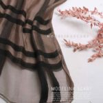 شال نخی طرح باربری (وارداتی) قهوه ای