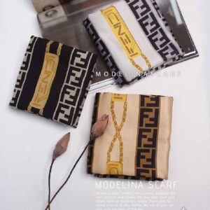 روسری نخ پاییزه فندی مدلینا 1489