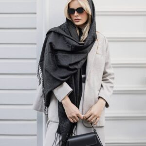 شال موهر مشکی ژاکارد پارچه VIP